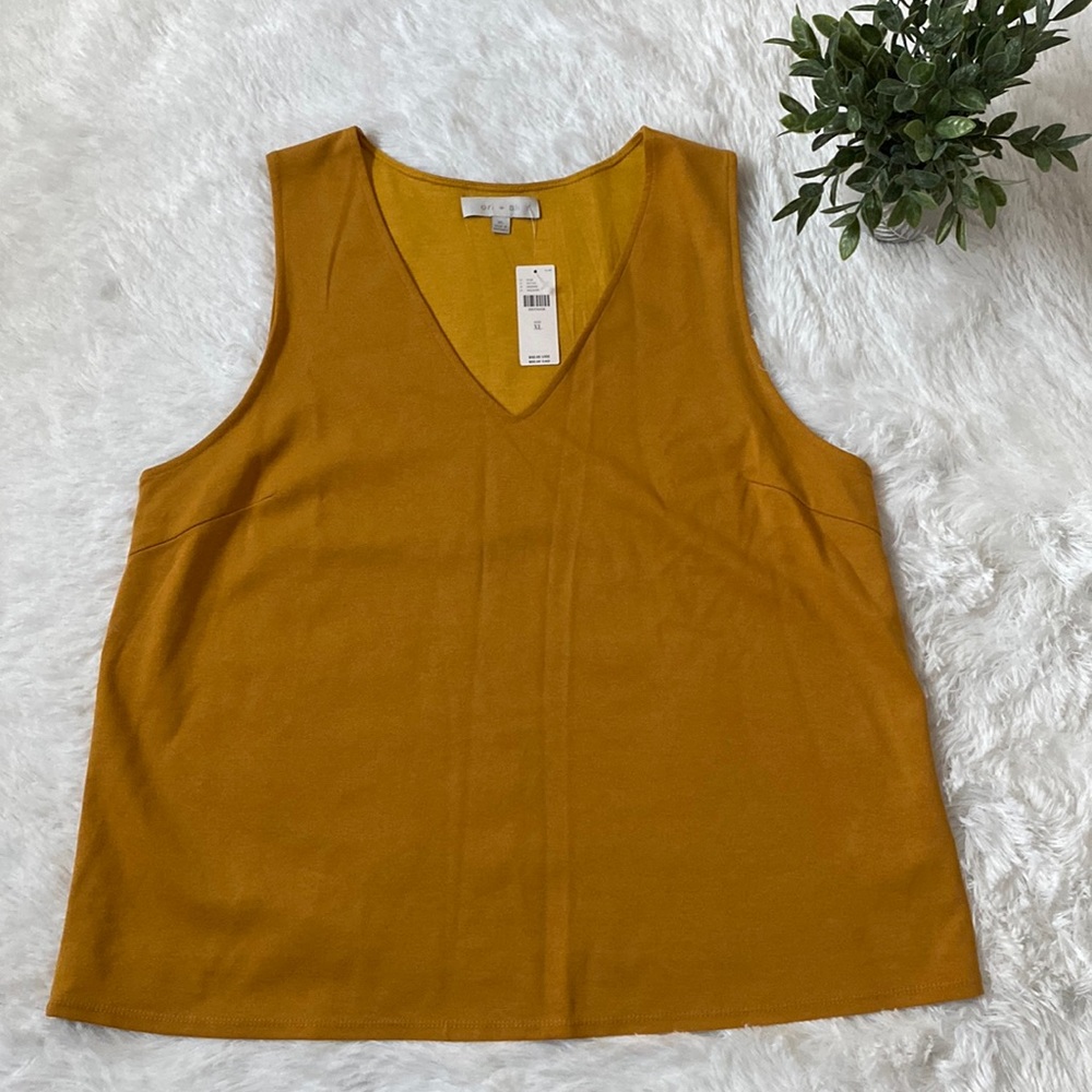 NWT Eri + Ali Anthropologie Top